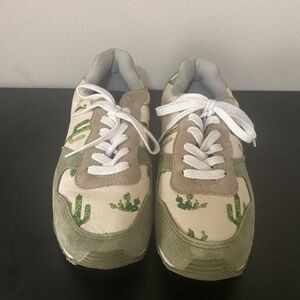 Inkkas Green and White Athletic Shoes Desert Camo Style